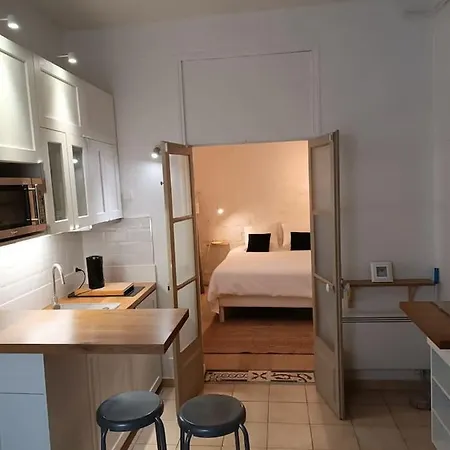 Cosy Intra-muros Апартаменты *